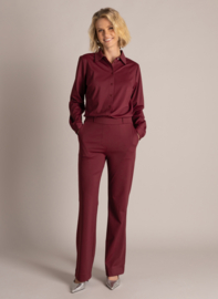 YEST CELIA BROEK L/32 ESSENTIAL WINE RED