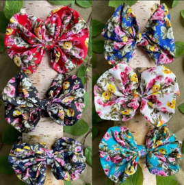 Floral Scrunchie With Bow