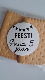 Traktatiesticker  | Met naam en leeftijd | Slinger