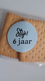 Traktatiesticker  | Met naam en leeftijd | Stoer