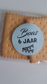 Traktatiesticker  | Met naam en leeftijd | Slinger