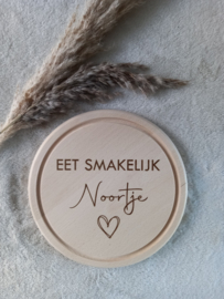 Eetplankje met naam - hartje