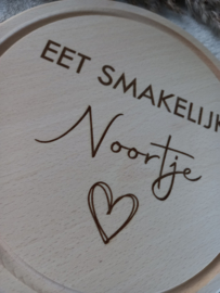 Eetplankje met naam - hartje