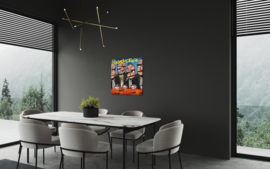 ROUND TABLE