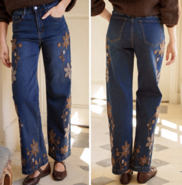 Onado 8030 wide leg jeans met geborduurde bloemen en stretch
