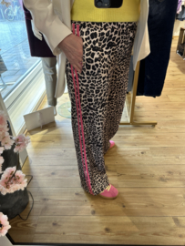 Biba  comfy broek panterprint met roze bies