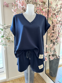 Set holiday navy