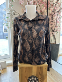 Musthaves by Elja travelblouse Snake