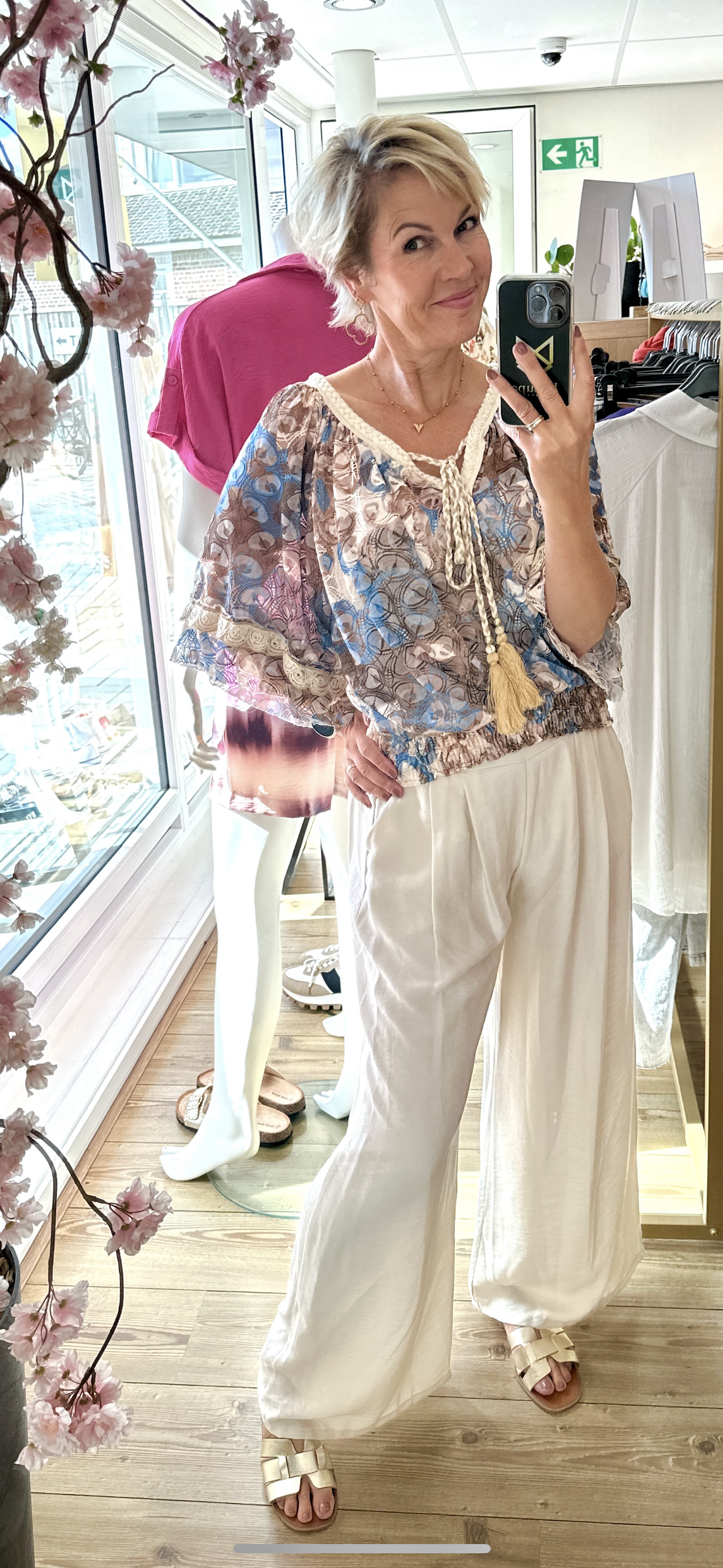 IZ NAIZ 10770 broek 2 plooi uni light sand
