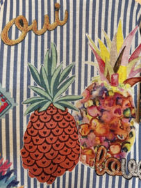 Fijn gebreid vest met lurex en ananas print