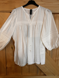 IZ NAIZ 12124 Blouse ribbels wit