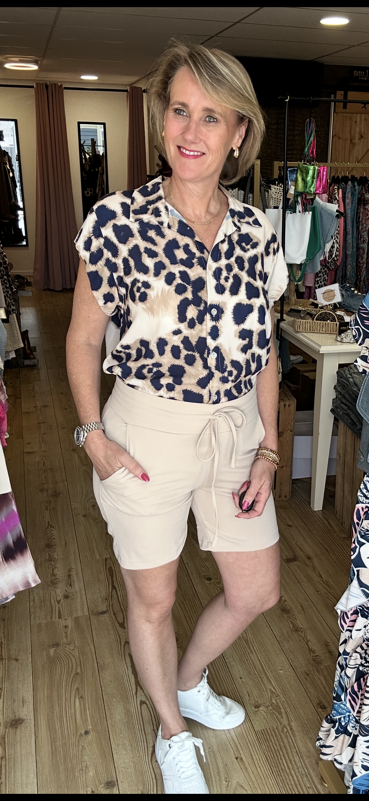 IZ NAIZ travelshort Zand 3620