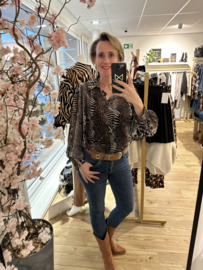 IZ NAIZ voile blouse animal mix black met plissé mouw 5160