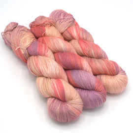 Bamboe light fingering: Kiss from a Rose