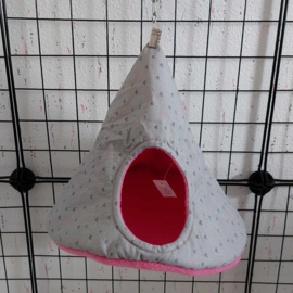 Tipi doorsnee 23 cm hoogte 20 cm grijs met hartjes