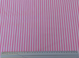 Lichtroze met strepen