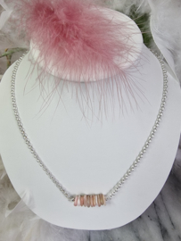 Zilveren ketting (ronde schakels) met roze maansteen