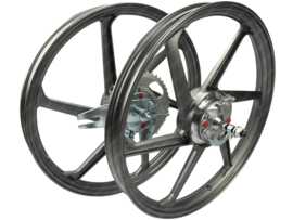 Stervelgen set 17 Inch x 1.35 Fast Arrow Compleet Antraciet Puch Maxi Modellen