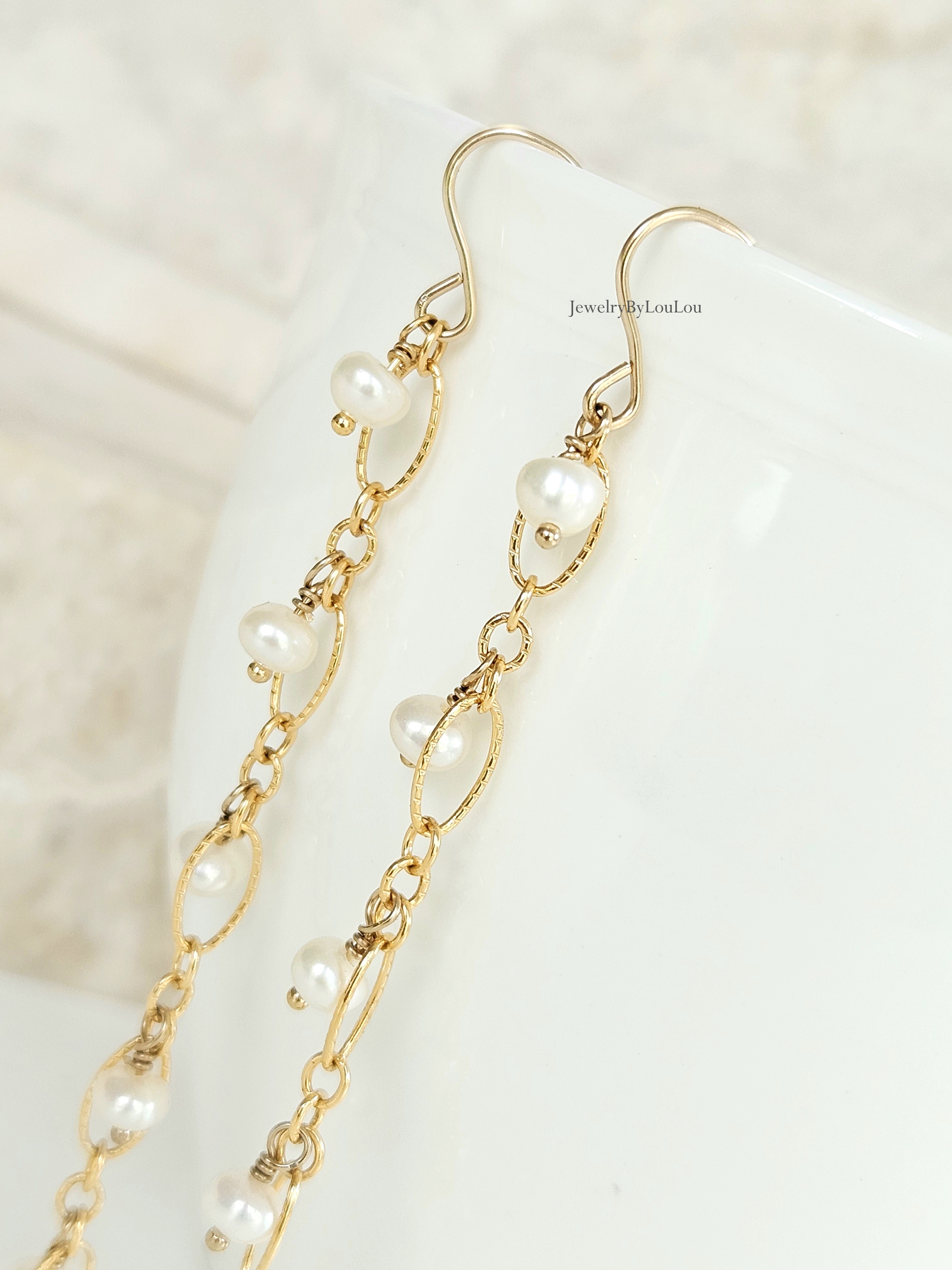 Lange fijne zoetwaterparel oorbellen  14k goldfilled & 925 sterling zilver