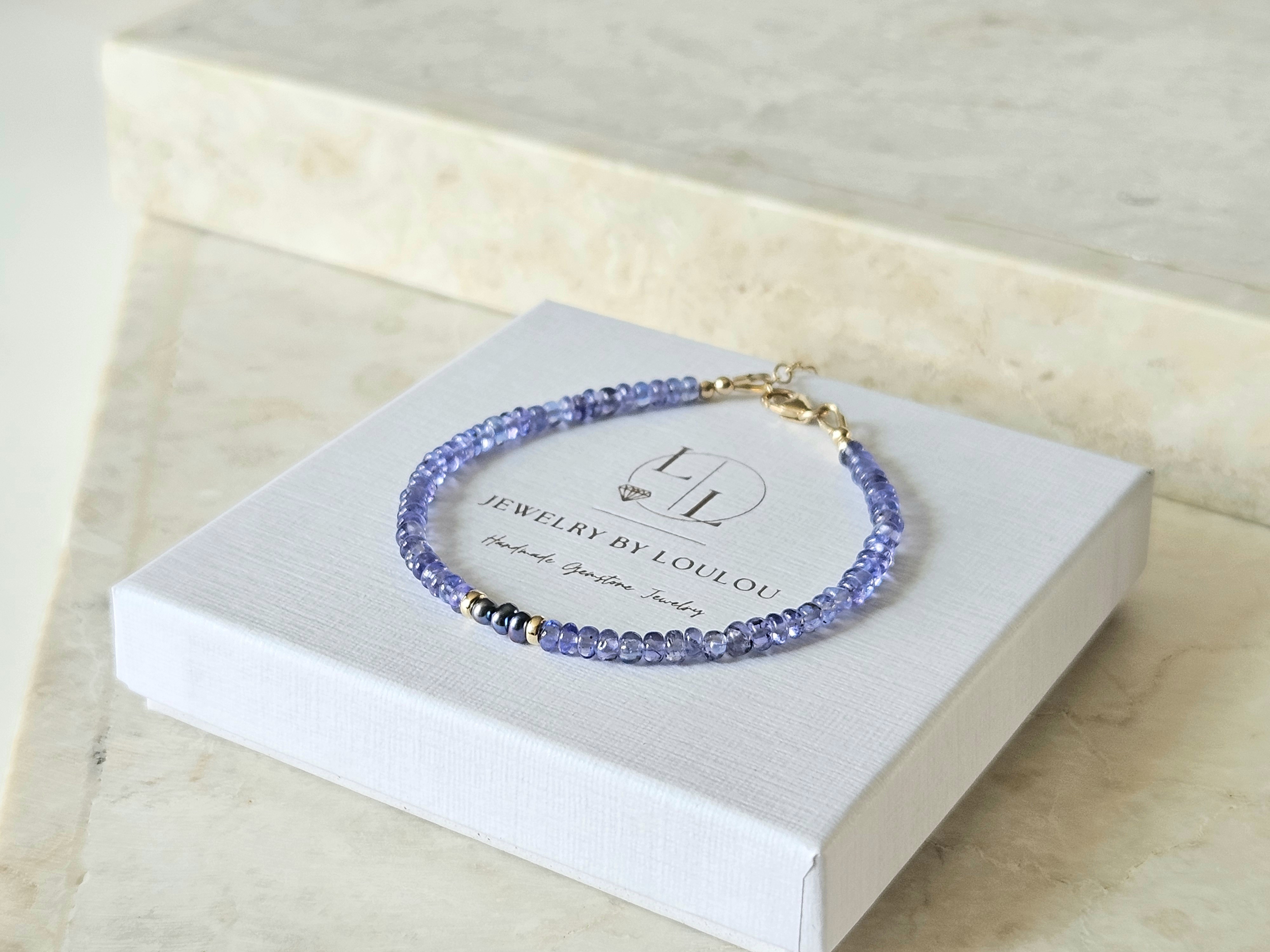 Tanzanite and Peacock freshwaterpearl beaded bracelet, 14k goldfilled - 925 sterling silver