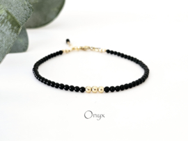 Zwart Onyx edelstenen kralen armband, leverbaar  in 14k goldfilled & 925 sterling zilver