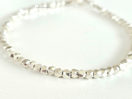 Silver Hill Tribe beaded bracelet   925 sterling silver
