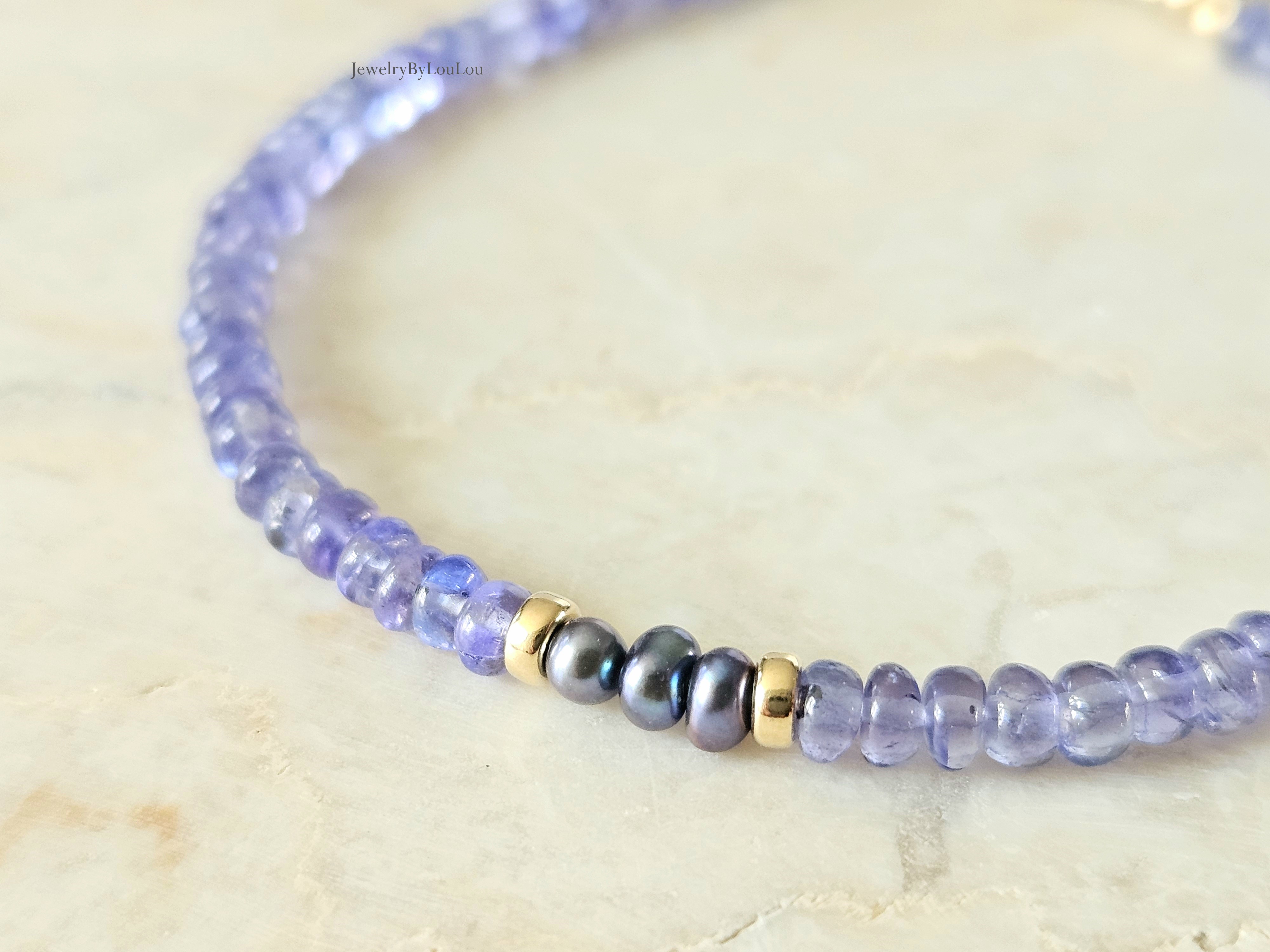 Tanzanite and Peacock freshwaterpearl beaded bracelet, 14k goldfilled - 925 sterling silver