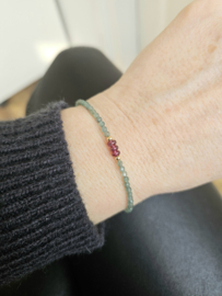 Apatite and Rhodolite Garnet beaded bracelet, 14k goldfilled & 925 sterling silver