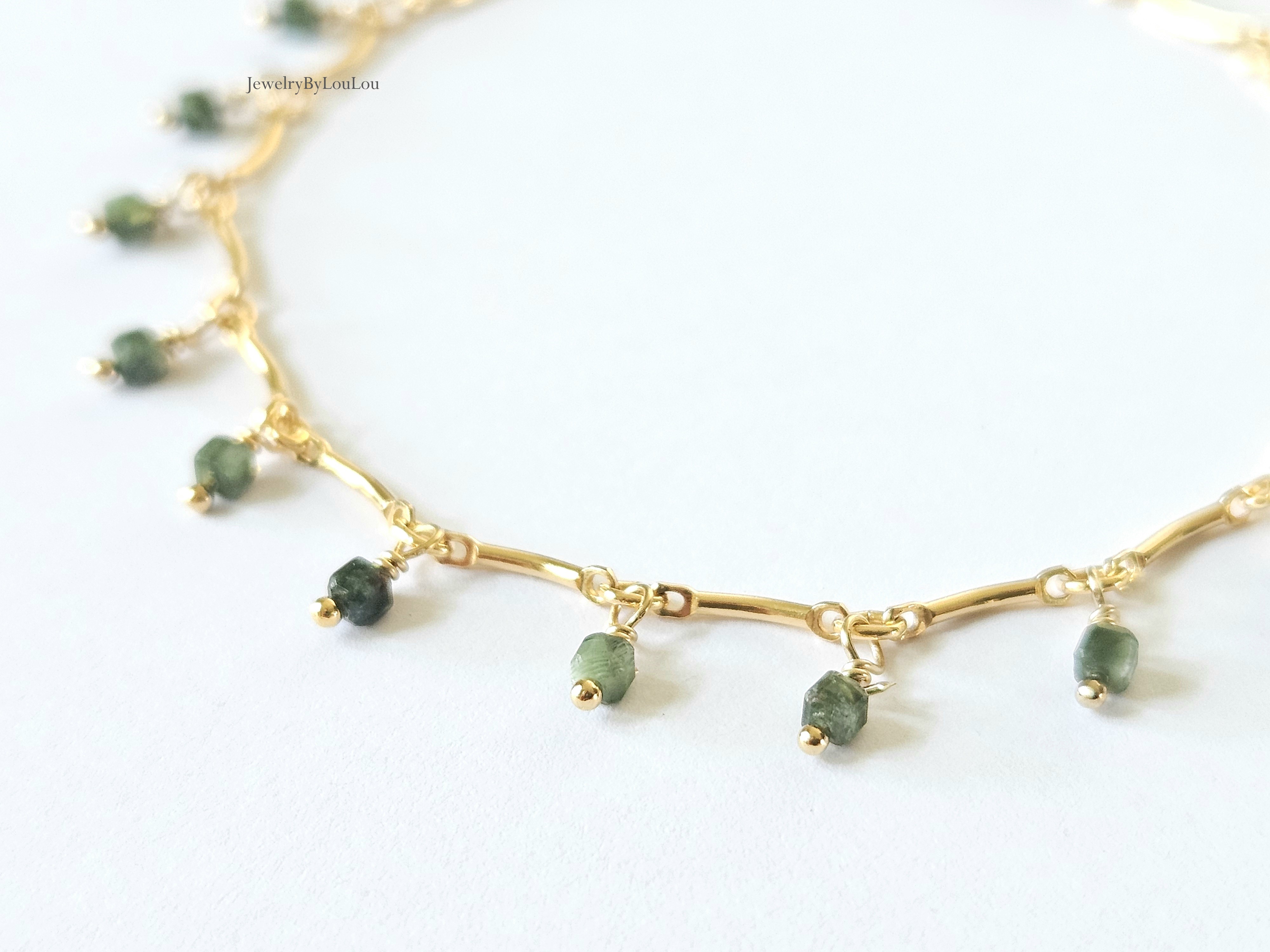 Fijn Figaro gouden armbandje met serafiniet, 14k goldfilled - 925 sterling zilver