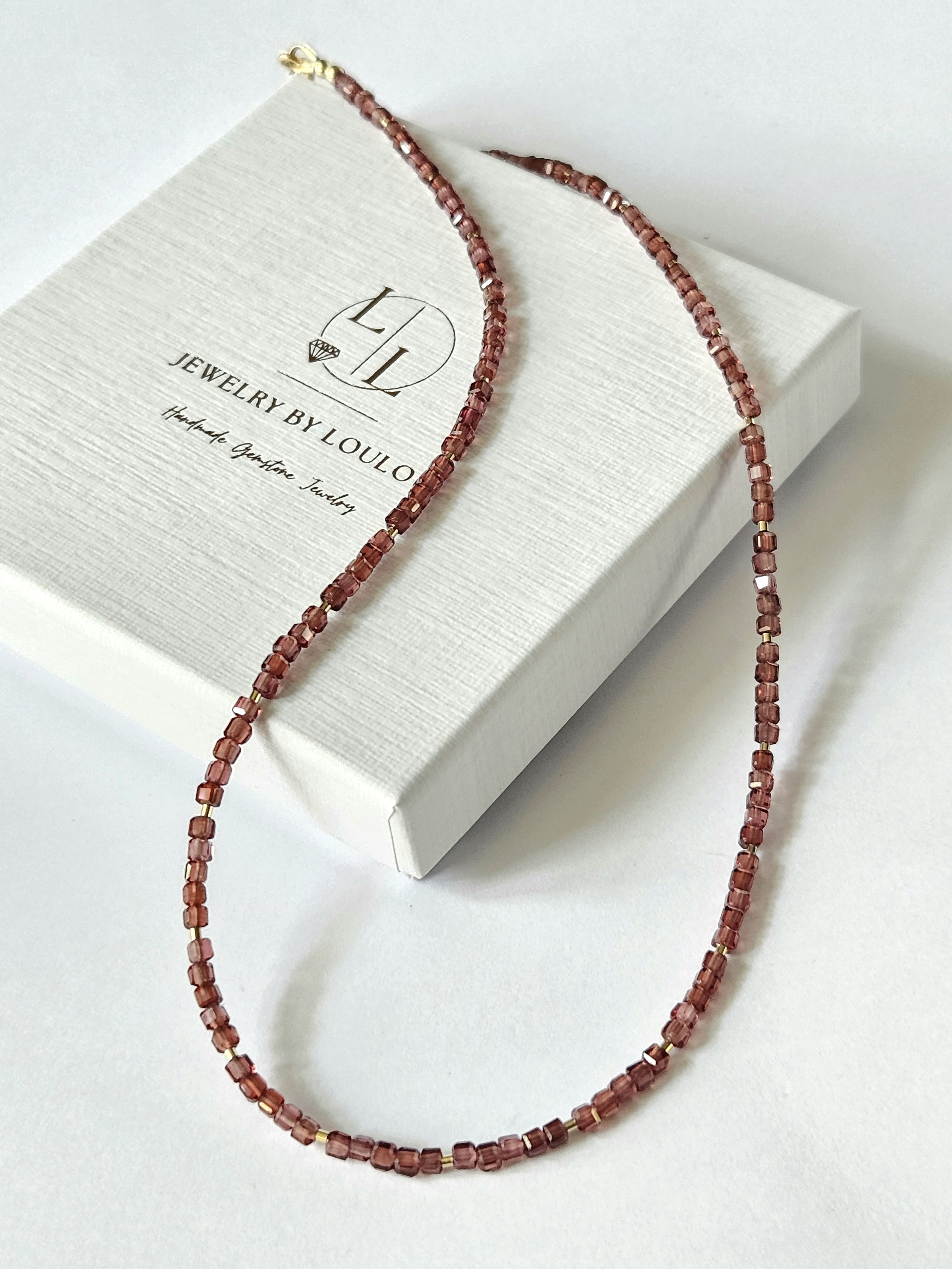 AAA Malaya Granaat kralen ketting choker, 14k goldfilled - 925 sterling zilver