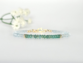 Blauwe Topaas en Zambiaanse Smaragd kralen armband     925 sterling zilver   -   14k goldfilled
