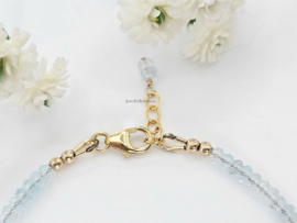 Blauwe Topaas en Zambiaanse Smaragd kralen armband     925 sterling zilver   -   14k goldfilled