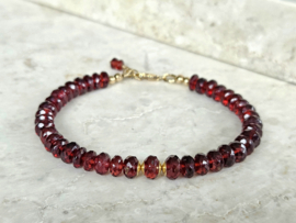 Mozambique AAA+ Granaat kralen armband  14k goldfilled - 925 sterling zilver