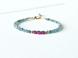 Kyaniet en robijn  kralenarmband, 14k goldfilled - 925 sterling zilver