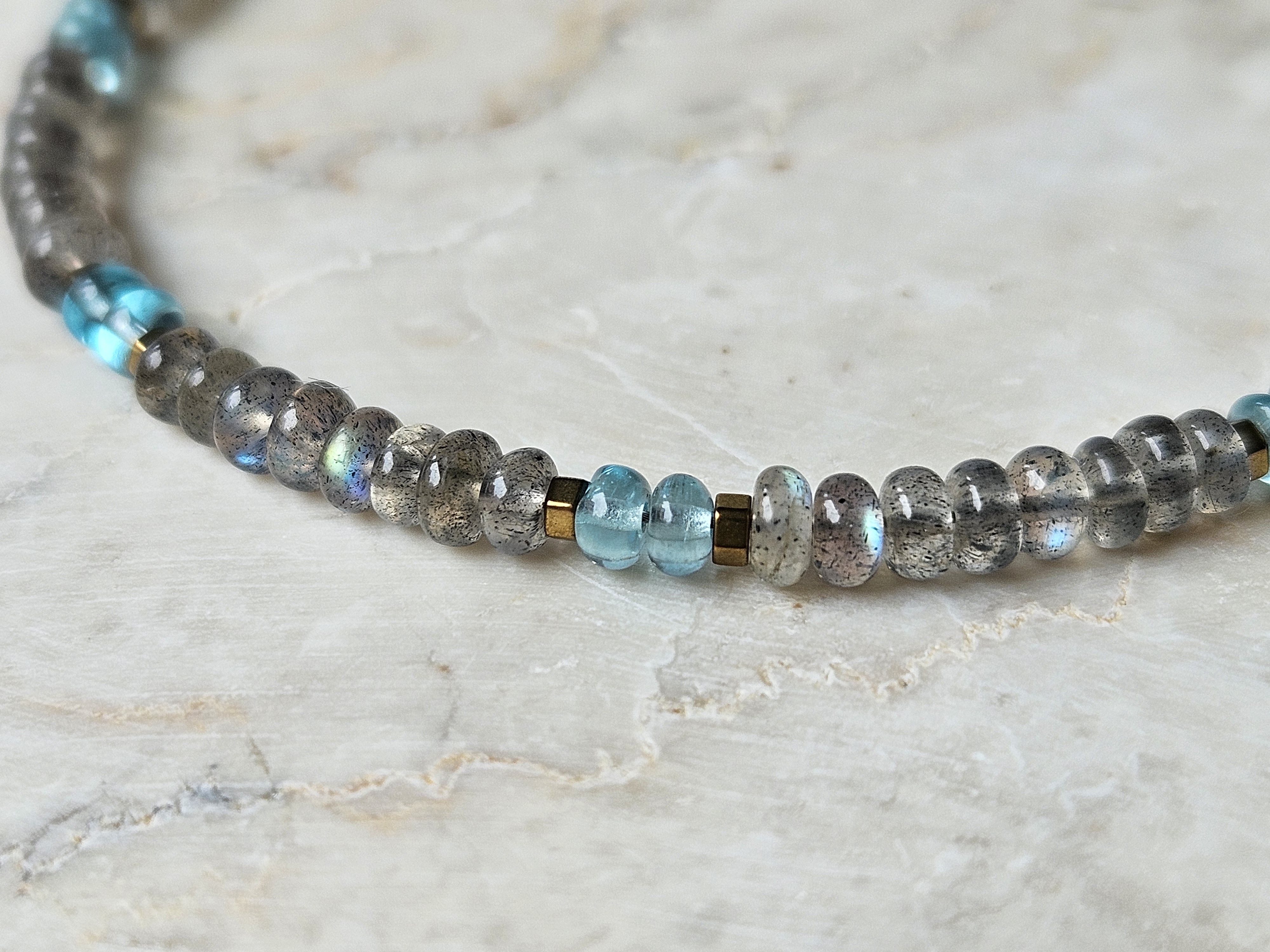 Labradoriet en Apatiet edelstenen kralen armband ,  925 sterling zilver - 14k goldfilled