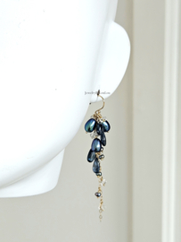 Peacock zoetwaterparels, Herkimer diamant en teal Kyaniet cluster oorbellen