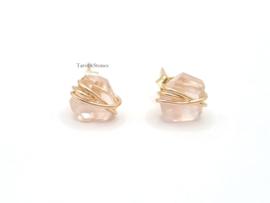 Rozenkwarts studs oorbellen, leverbaar in 14k goldfilled & 925 sterling zilver