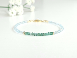 Blauwe Topaas en Zambiaanse Smaragd kralen armband     925 sterling zilver   -   14k goldfilled