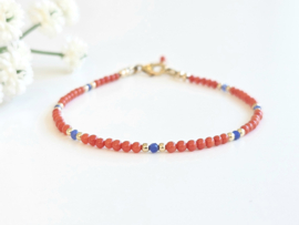 Koraal en Sodaliet armband     925 sterling zilver   -   14k goldfilled