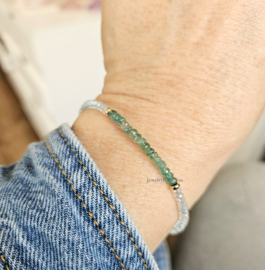 Blauwe Topaas en Zambiaanse Smaragd kralen armband     925 sterling zilver   -   14k goldfilled
