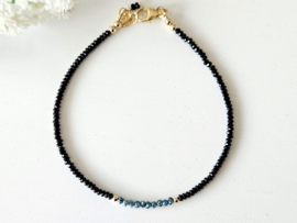 Zwarte Spinel en blauwe ruwe diamanten kralen armband, 14k goldfilled - 925 sterling zilver