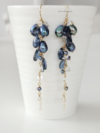 Peacock zoetwaterparels, Herkimer diamant en teal Kyaniet cluster oorbellen