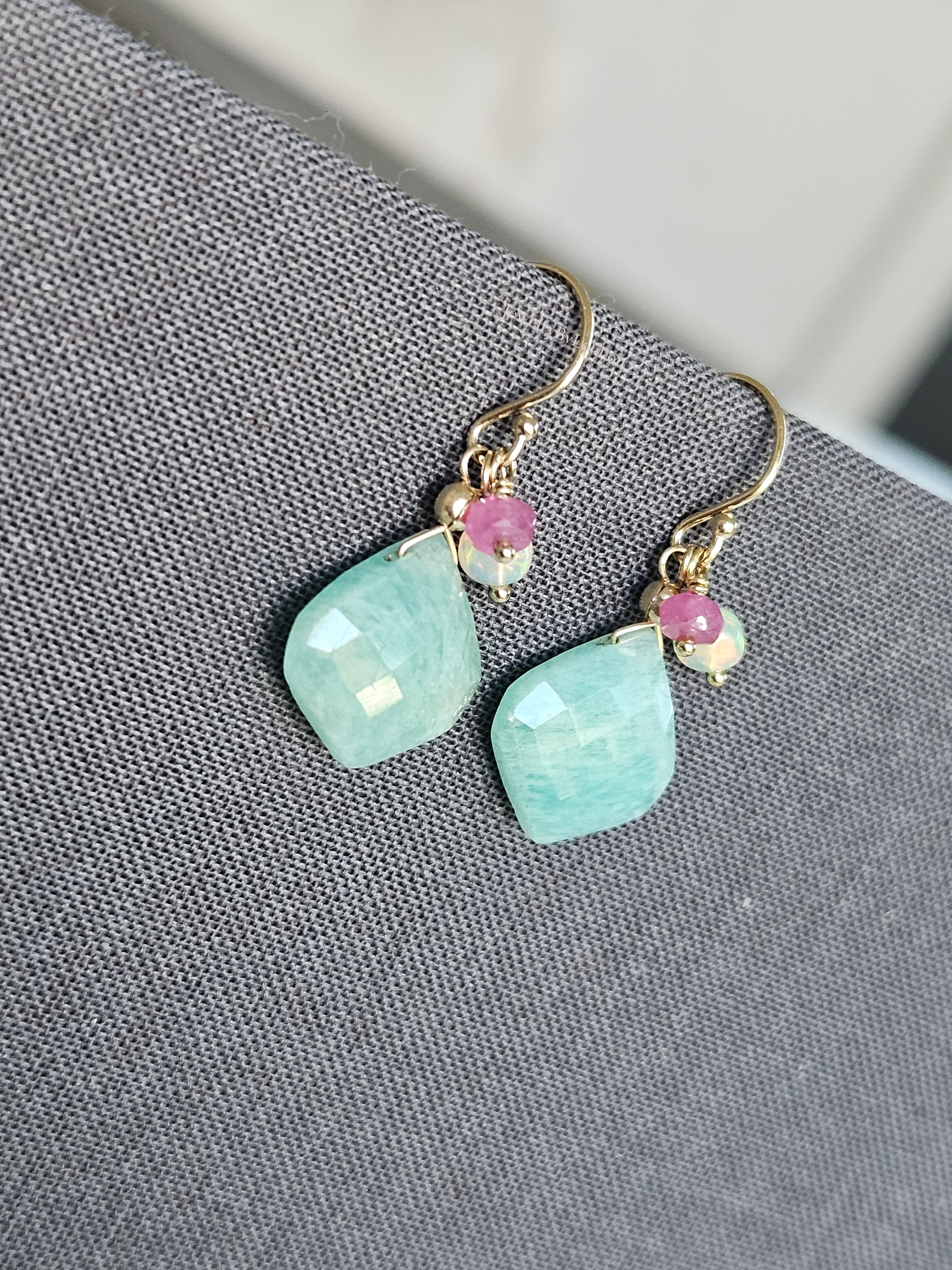 Amazoniet, Opaal, roze Saffier oorbellen  14k goldfilled - 925 sterling zilver