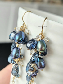 Peacock zoetwaterparels, Herkimer diamant en teal Kyaniet cluster oorbellen