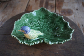 Appetizer plate with bird