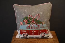 Kerstkussen met bus