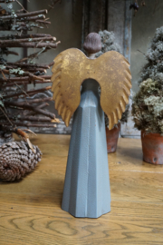 Engel antique zacht blauw met schaaltje