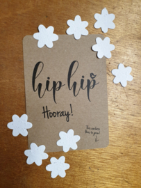 Hip hip hooray met confetti