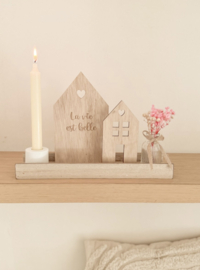 Cadeaubox huisje met tekst 'La vie est belle' met kaars & vaasje