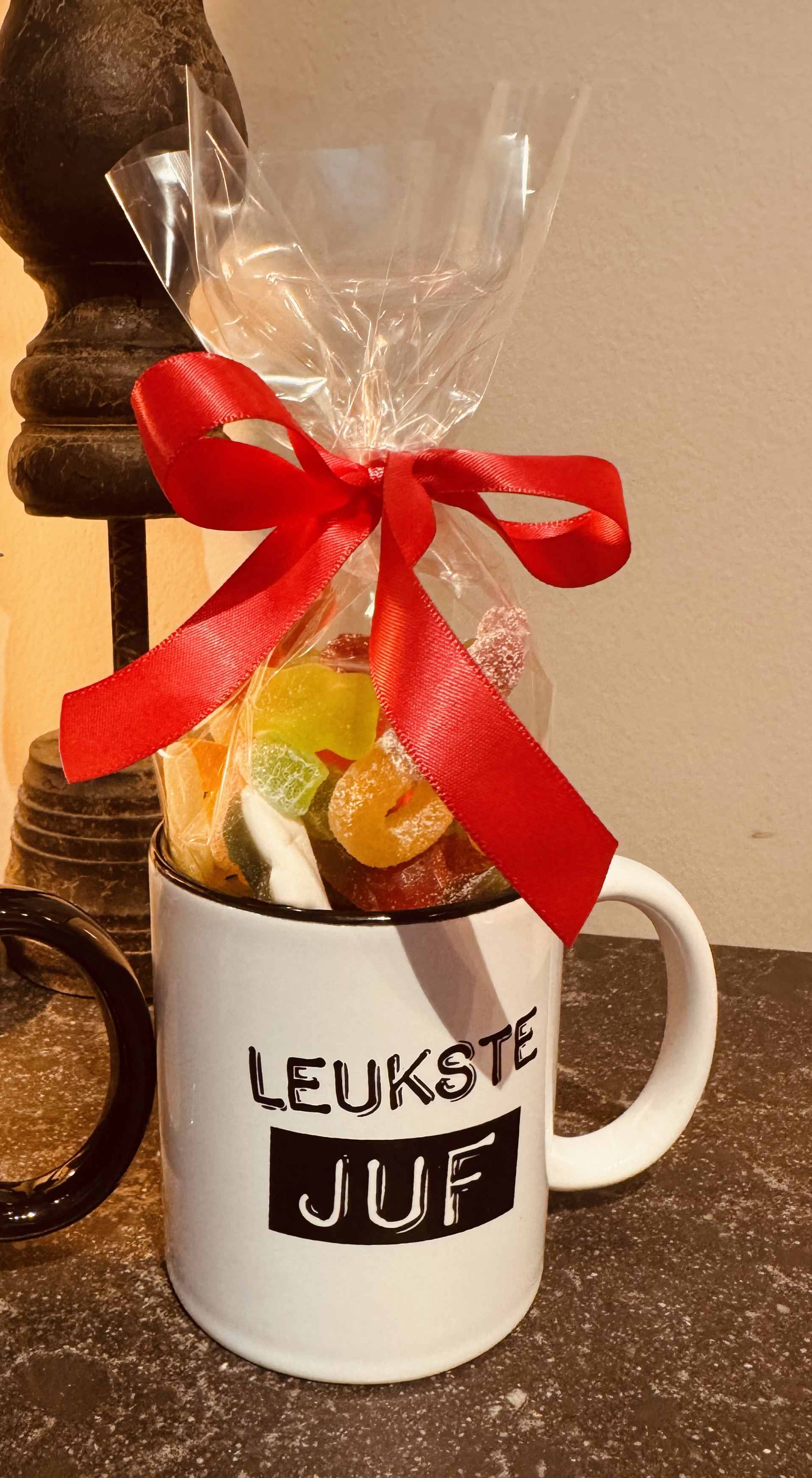 Juf/meester geschenken: tas gevuld